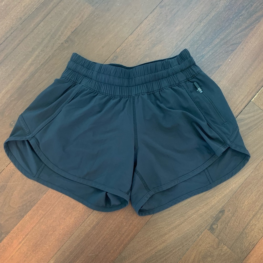 LuluLemon Black Tracker Short V